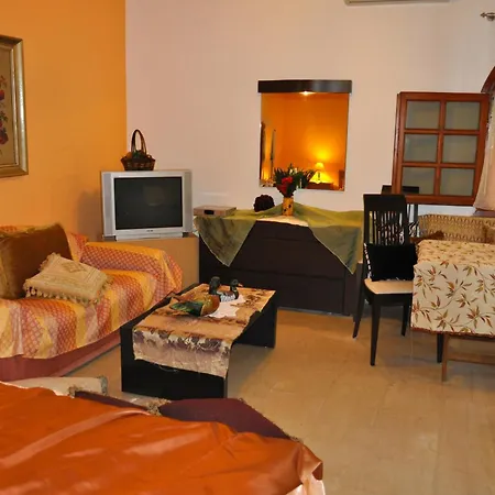 House Litsa With Parking And Gardens 50m From Agios Gordios * Agios Gordios (Corfu)